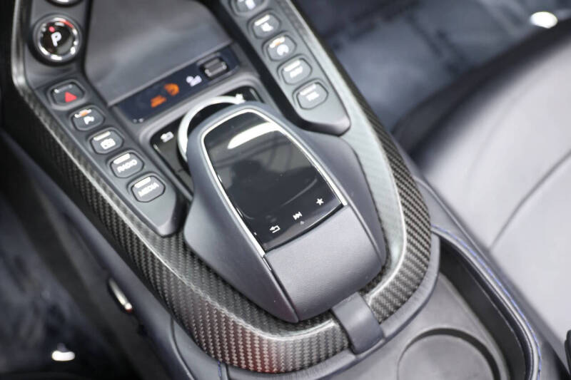 2023 Aston Martin Vantage