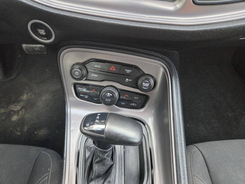 2023 Dodge Challenger SXT