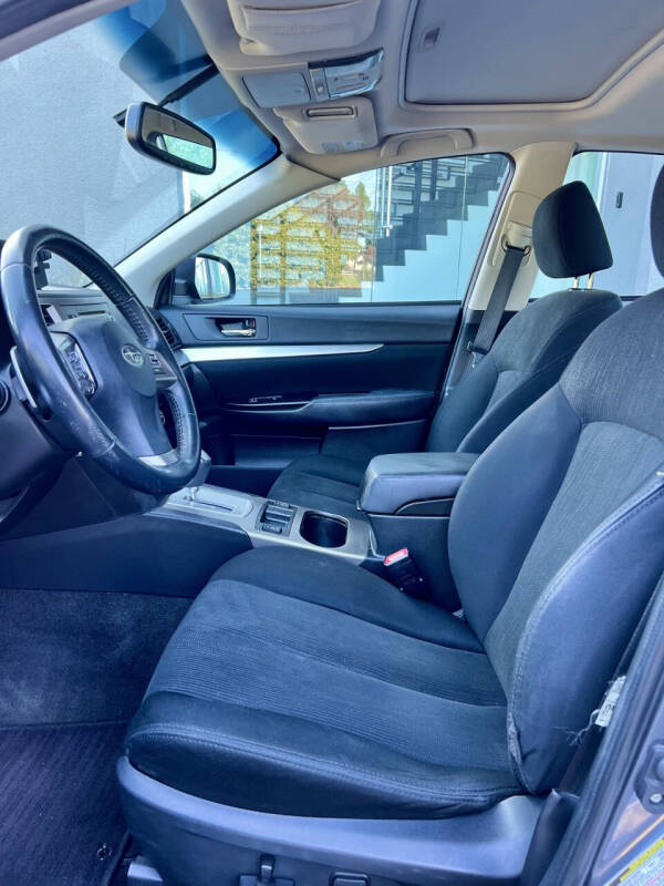 2014 Subaru Legacy 2.5i Premium