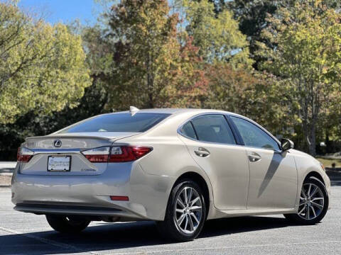 2017 Lexus ES 300h