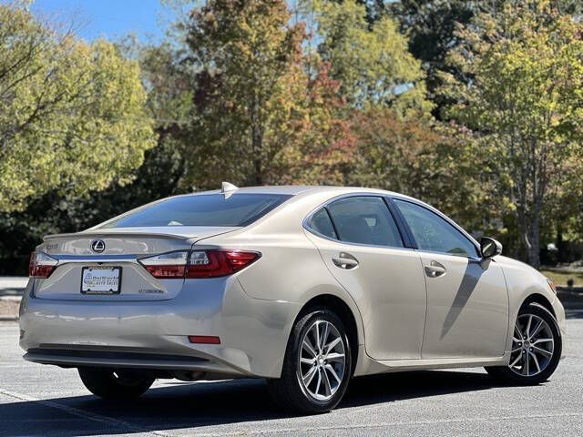 2017 Lexus ES 300h