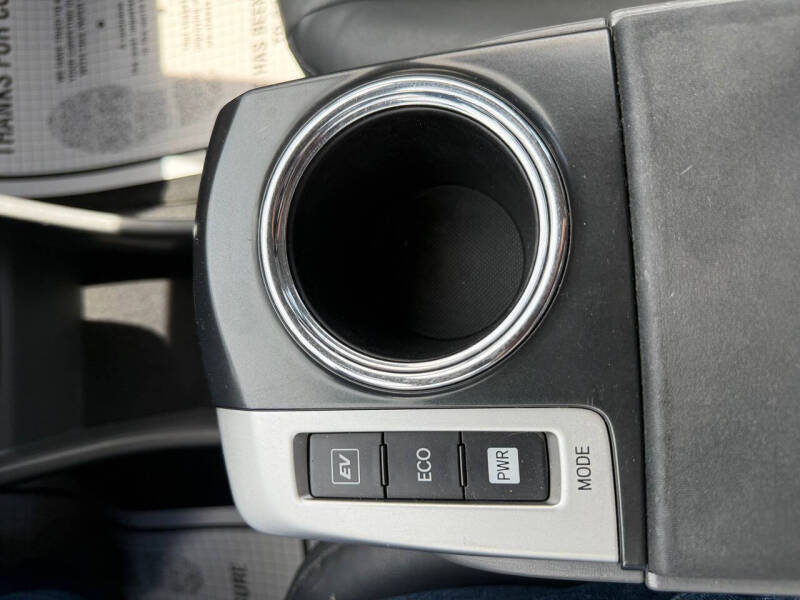 2012 Toyota Prius v Five