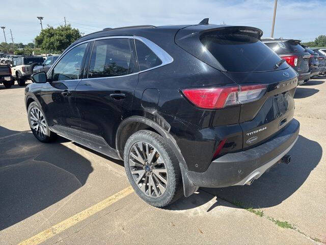 2020 Ford Escape Titanium