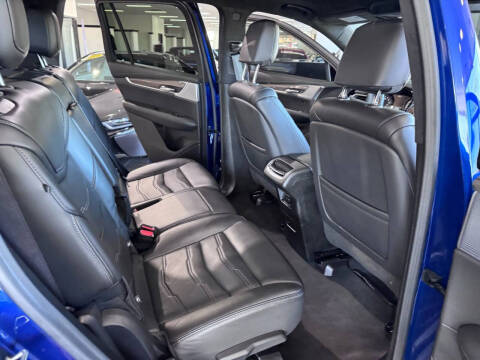 2023 Cadillac XT6 Sport