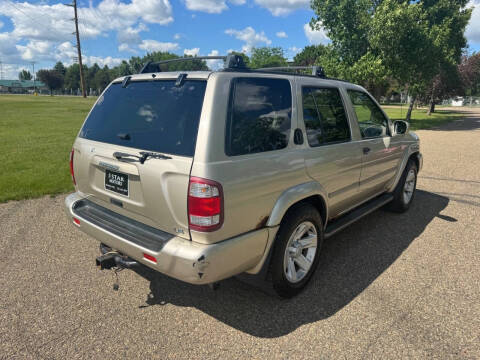 2003 Nissan Pathfinder LE