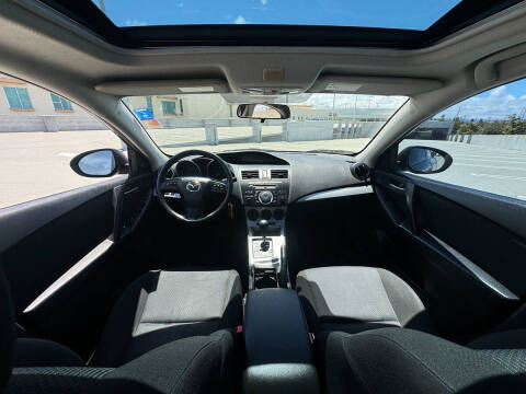 2011 Mazda MAZDA3 i Touring