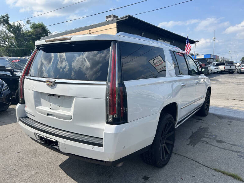 2018 Cadillac Escalade ESV Platinum
