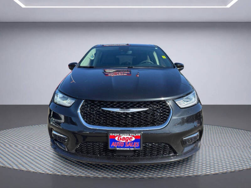 2023 Chrysler Pacifica Plug-In Hybrid Touring L