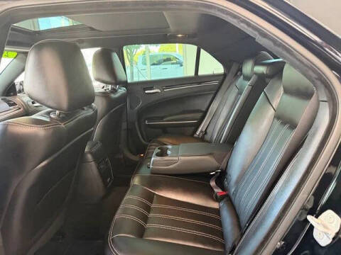 2022 Chrysler 300 S V6