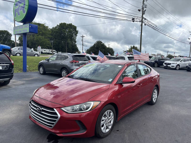 2017 Hyundai Elantra SE