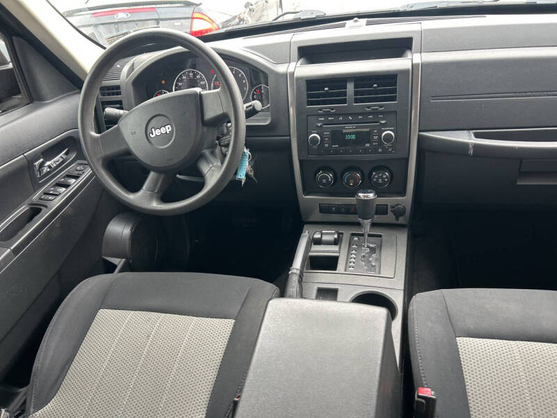 2010 Jeep Liberty Sport