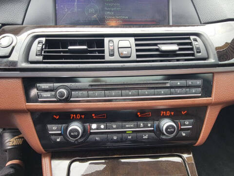 2013 BMW 5 Series 528i xDrive