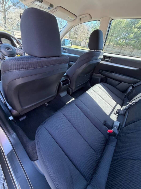 2011 Subaru Outback 2.5i