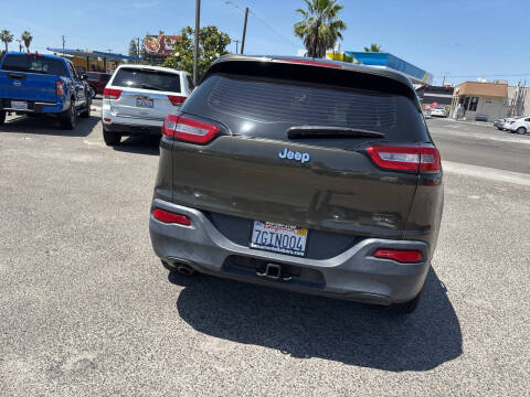2014 Jeep Cherokee Sport