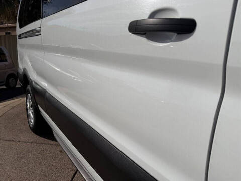 2023 Ford Transit 350 XLT