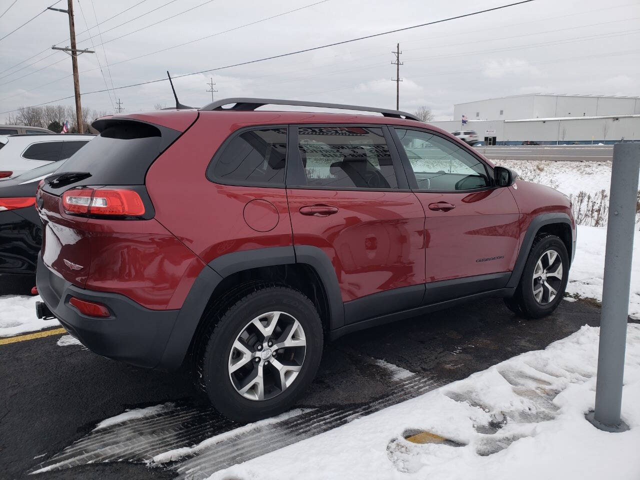 2016 Jeep Cherokee for sale at Platinum Motors in Holland, MI