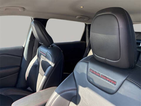 2021 Jeep Cherokee Trailhawk