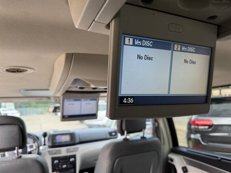 2012 Volkswagen Routan