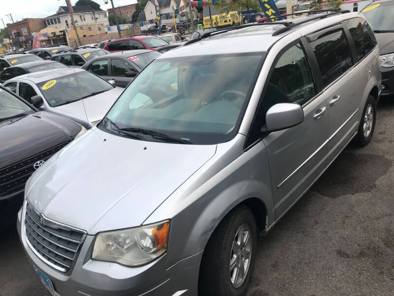 2010 Chrysler Town and Country Touring