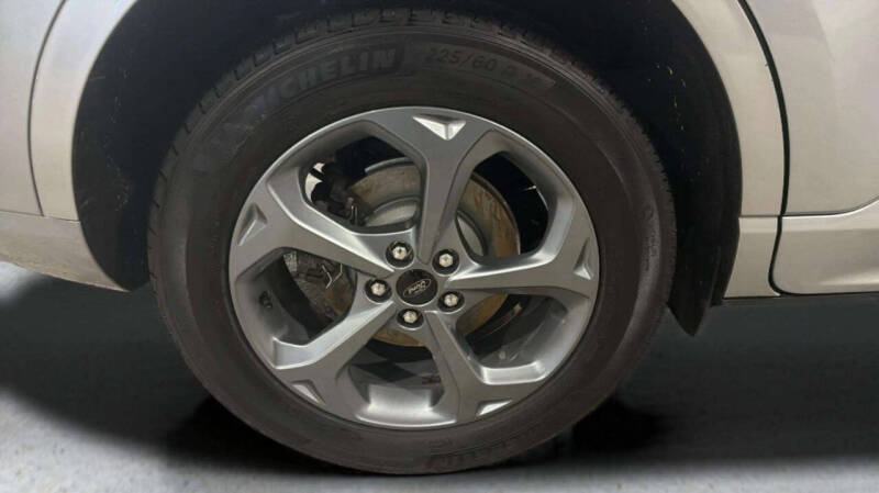 2023 Ford Escape Hybrid ST-Line Select