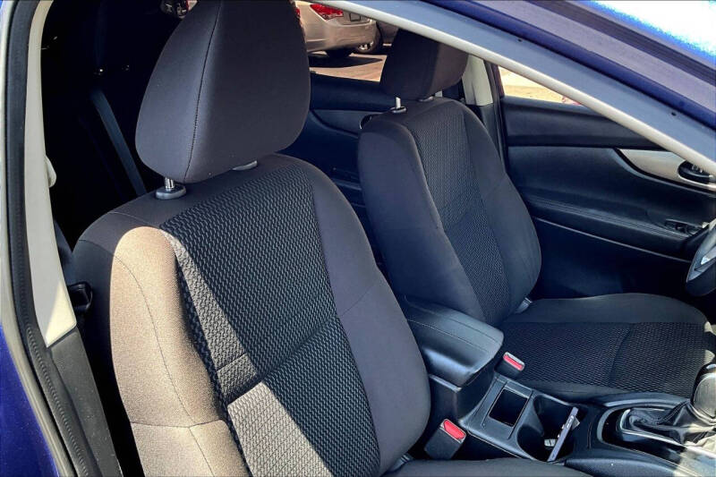 2022 Nissan Rogue Sport S