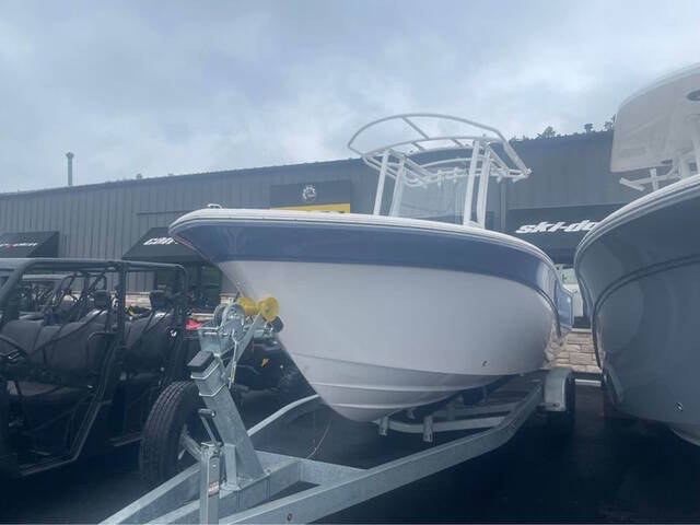 2024 Seafox 228 Commander
