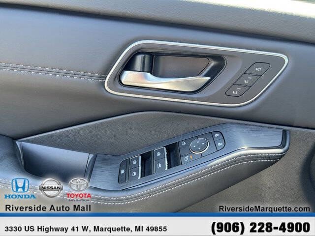 2024 Nissan Rogue Platinum