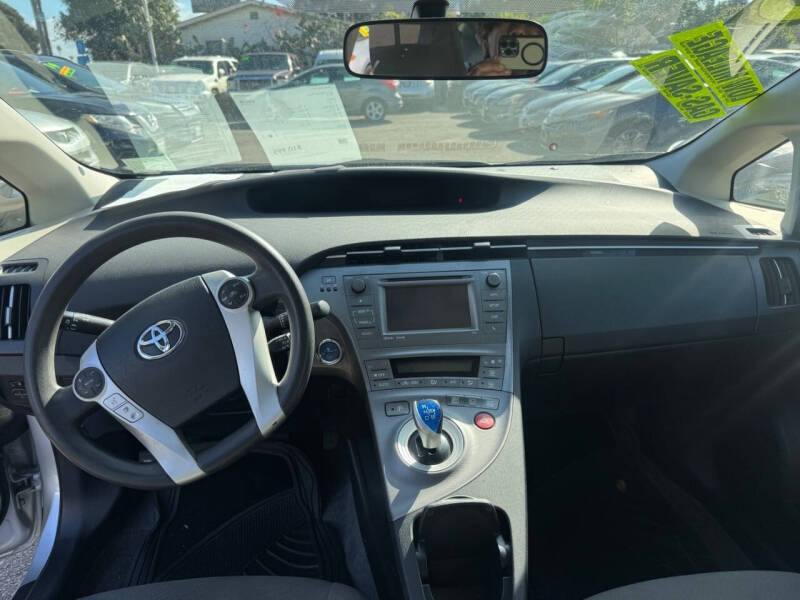 2015 Toyota Prius Three