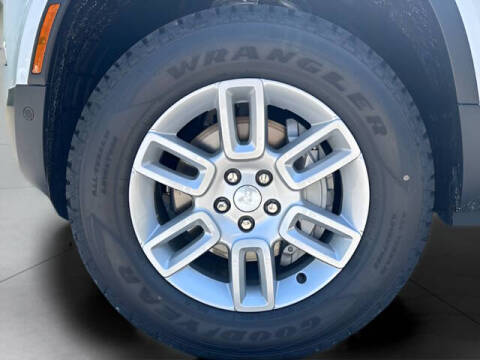 2025 Land Rover Defender 110 P400 S