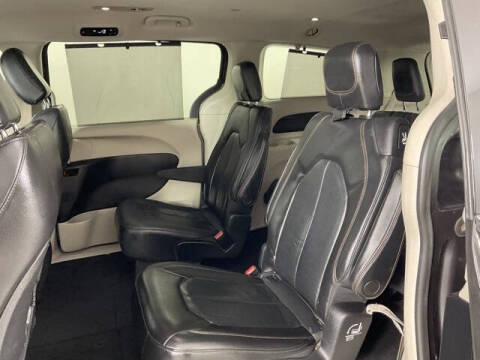 2020 Chrysler Pacifica Touring L