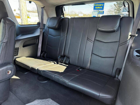 2016 Cadillac Escalade Luxury Collection