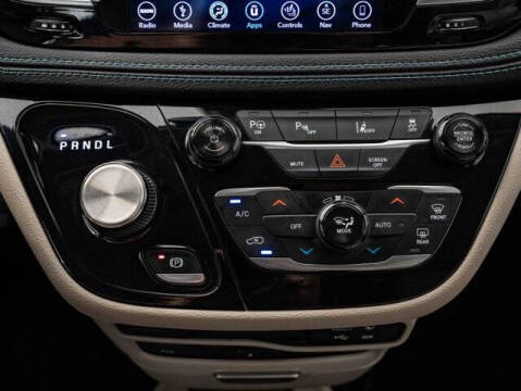 2018 Chrysler Pacifica Hybrid Limited