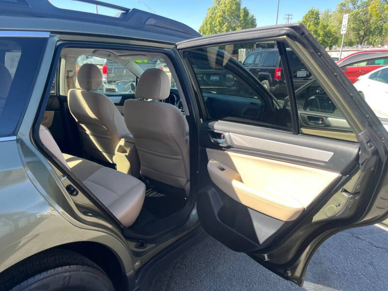 2015 Subaru Outback 2.5i Premium