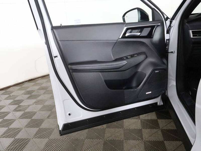 2026 Mitsubishi Outlander LE