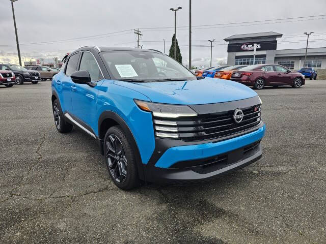 2025 Nissan Kicks SR