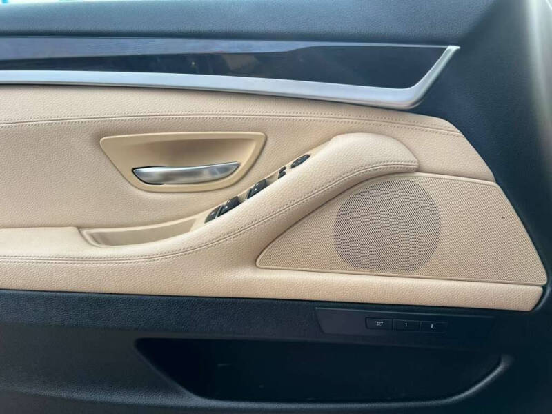 2016 BMW 5 Series 528i xDrive