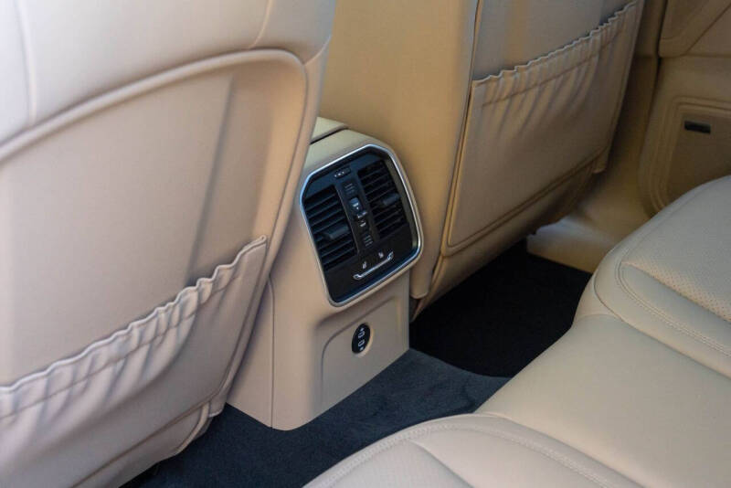 2026 Porsche Macan T