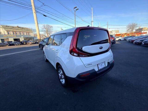 2021 Kia Soul S - Photo 9