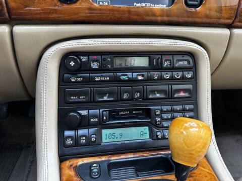2002 Jaguar XKR