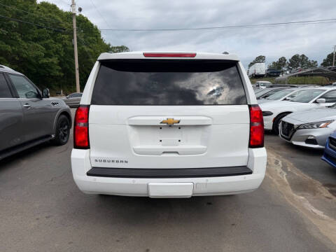 2018 Chevrolet Suburban LT