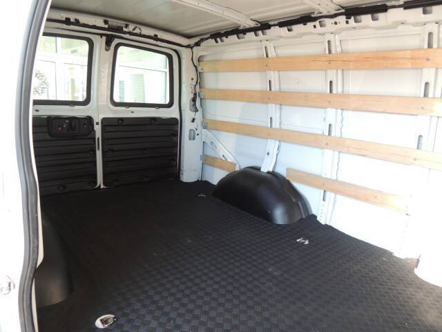 2024 Chevrolet Express 2500