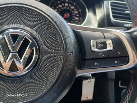 2017 Volkswagen Golf GTI S