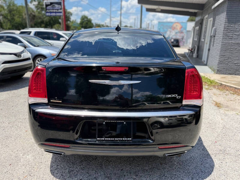 2017 Chrysler 300 C Platinum