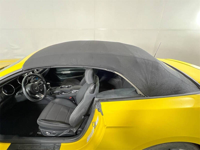 2016 Ford Mustang V6