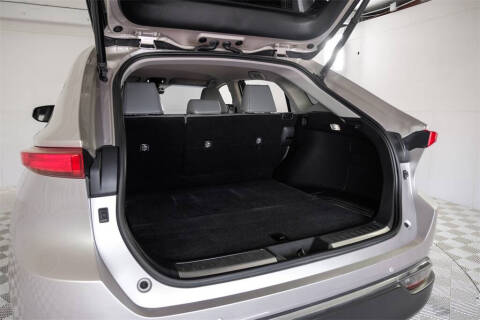 2022 Toyota Venza XLE