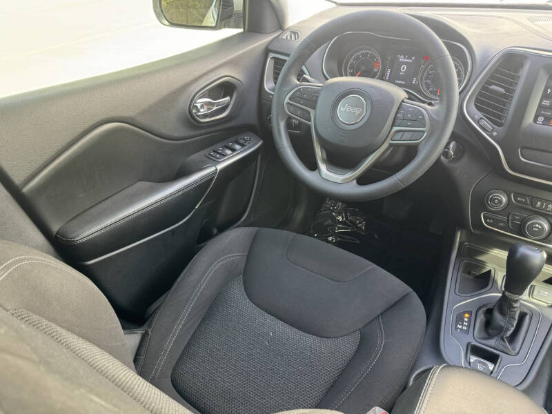 2019 Jeep Cherokee Latitude