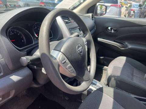 2017 Nissan Versa 1.6 S