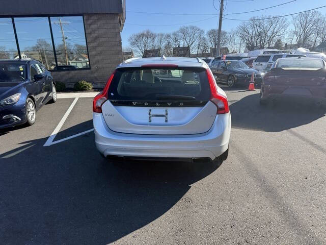 2015 Volvo V60 T5 Drive-E Premier