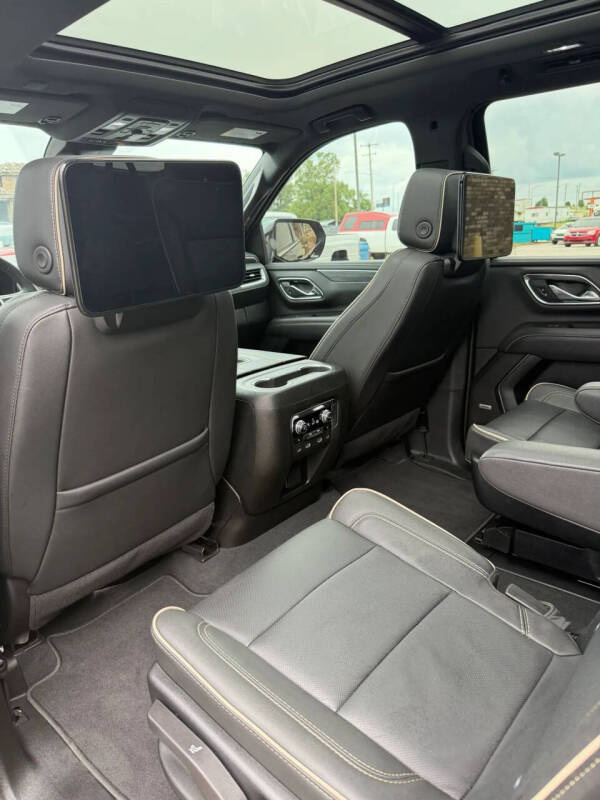 2024 GMC Yukon XL SLT
