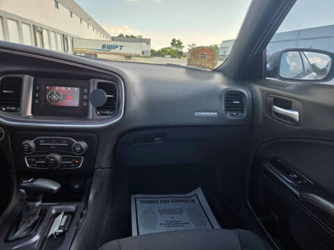 2016 Dodge Charger SE